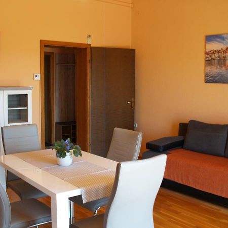 Apartments Ivanisevic Rovinj Buitenkant foto